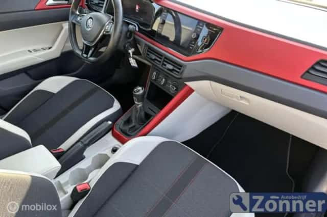 Volkswagen Polo (2018) thumbnail 4
