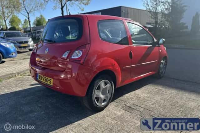 Renault Twingo (2012) thumbnail 3