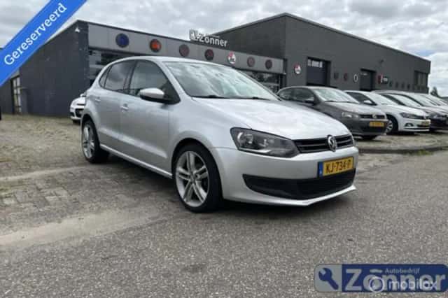 Volkswagen Polo (2009) thumbnail 1