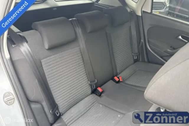 Volkswagen Polo (2009) thumbnail 5