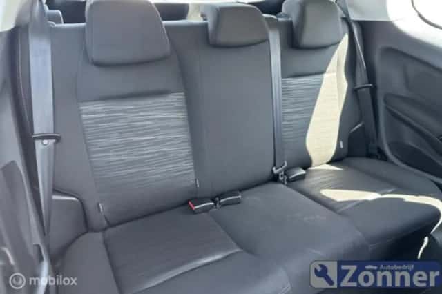 Peugeot 208 (2014) thumbnail 6