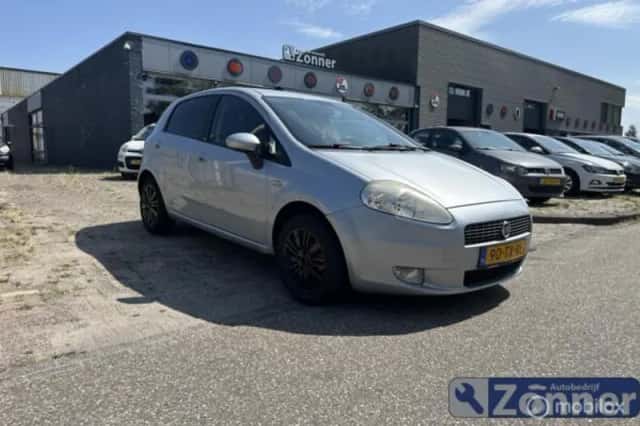 Fiat Grande Punto (2007) thumbnail 1