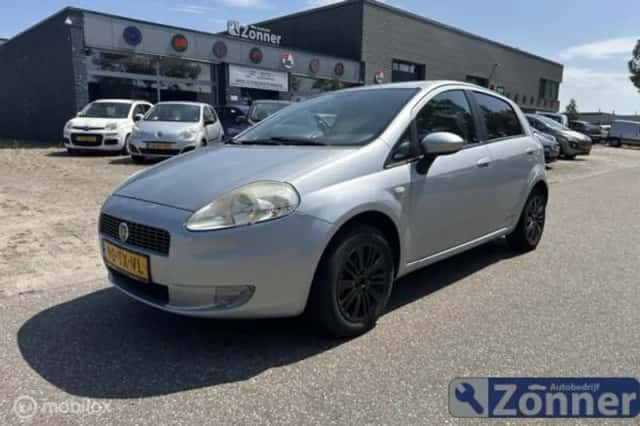 Fiat Grande Punto (2007) thumbnail 2