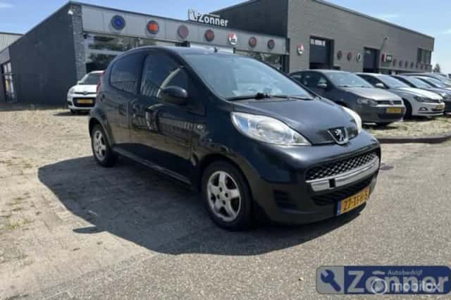 Peugeot 107 (2012) thumbnail 1