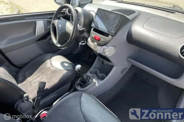 Peugeot 107 (2012) thumbnail 5