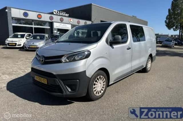 Toyota Proace (2018) thumbnail 2