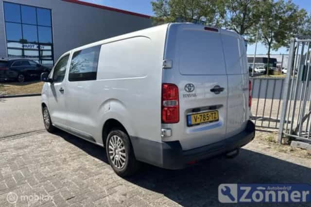 Toyota Proace (2018) thumbnail 4