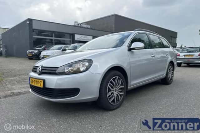 Volkswagen Golf (2012) thumbnail 2