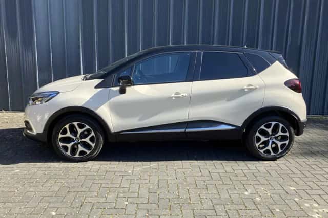 Renault Captur (2018) thumbnail 2