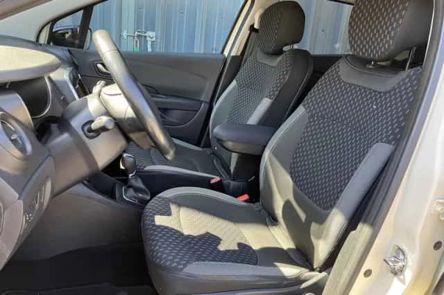 Renault Captur (2018) thumbnail 6
