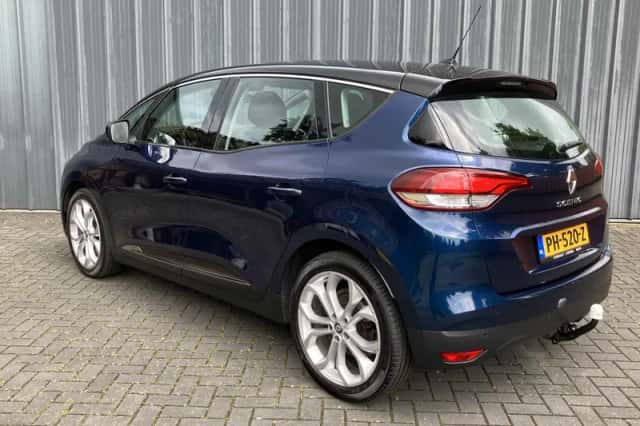 Renault Scénic (2017) thumbnail 4