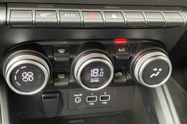 Renault Clio (2020) thumbnail 6