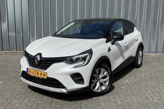 Renault Captur (2021) thumbnail 2