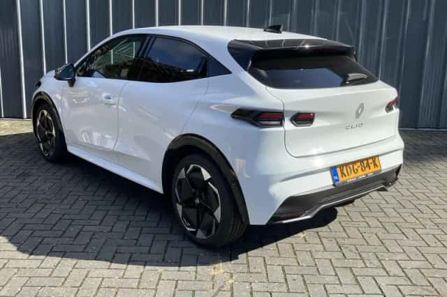 Renault Clio (2026) thumbnail 4