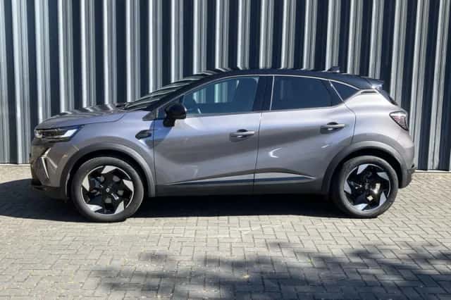 Renault Captur (2025) thumbnail 3
