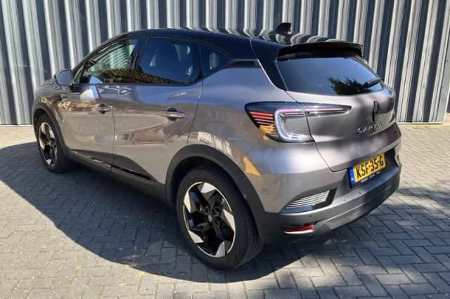Renault Captur (2025) thumbnail 4