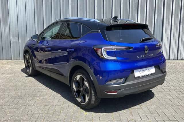Renault Captur (2025) thumbnail 5