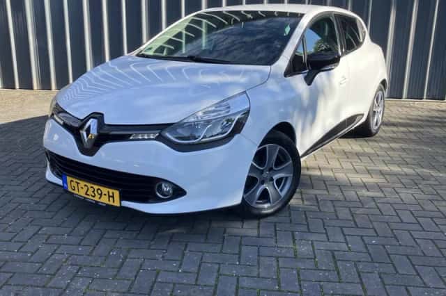 Renault Clio (2015) thumbnail 3