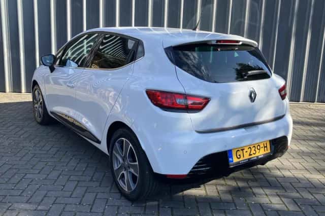 Renault Clio (2015) thumbnail 4