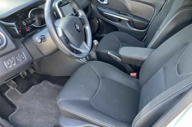 Renault Clio (2015) thumbnail 6