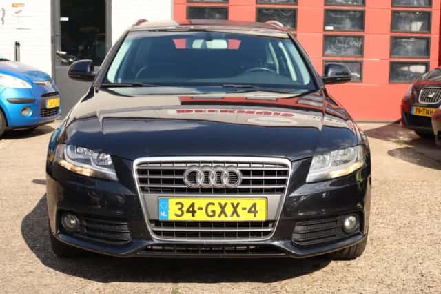 Audi A4 (2008) thumbnail 2