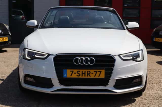 Audi A5 (2013) thumbnail 2