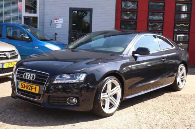 Audi A5 (2011) thumbnail 1