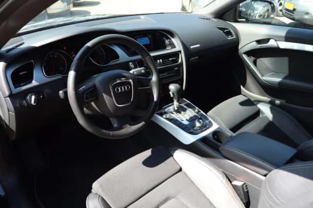 Audi A5 (2011) thumbnail 3