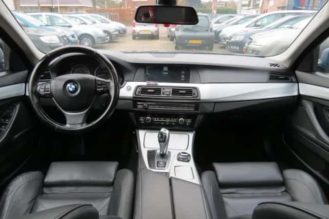 BMW 5-Serie (2011) thumbnail 3
