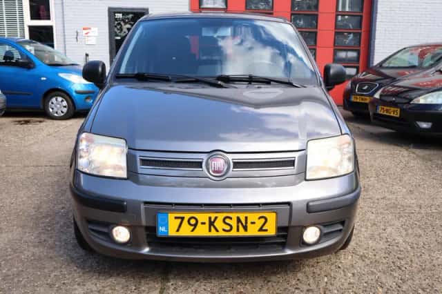 Fiat Panda (2010) thumbnail 2
