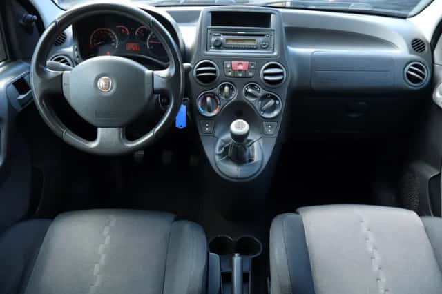 Fiat Panda (2010) thumbnail 3