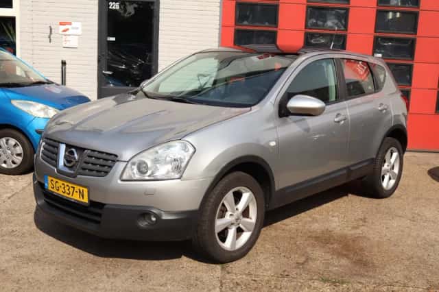 Nissan Qashqai (2008) thumbnail 1