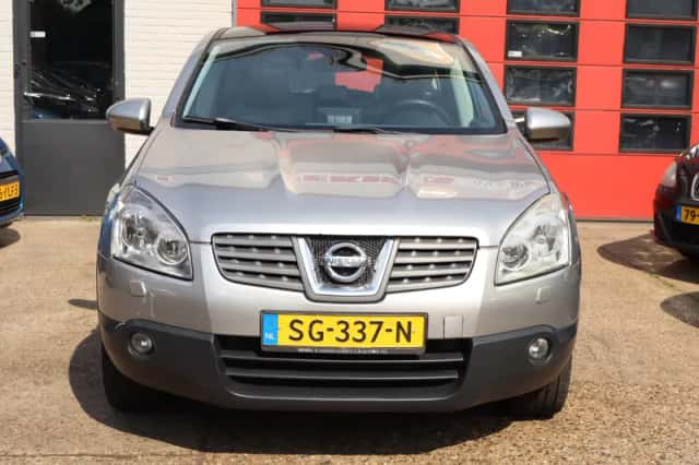 Nissan Qashqai (2008) thumbnail 2