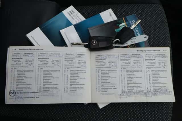 Opel Corsa (2010) thumbnail 6