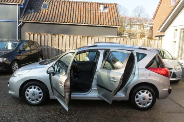 Peugeot 207 (2008) thumbnail 6