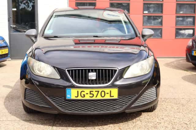 SEAT Ibiza (2009) thumbnail 2