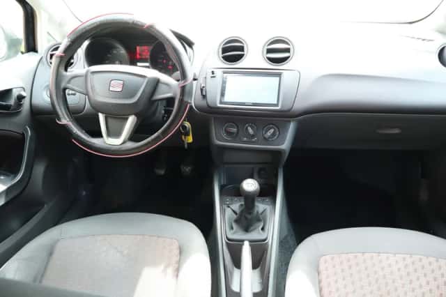 SEAT Ibiza (2009) thumbnail 3