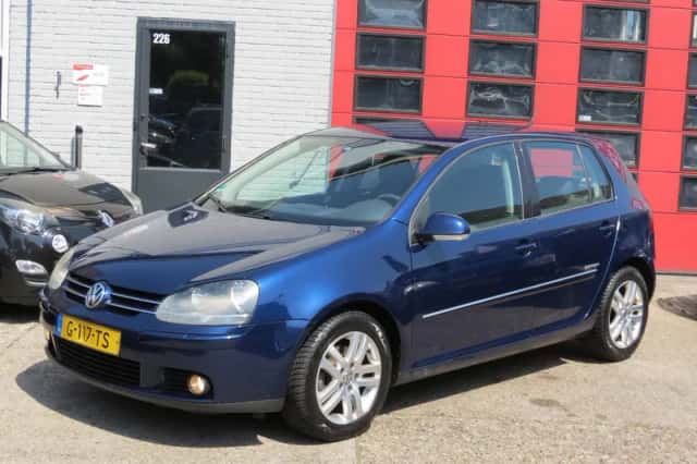 Volkswagen Golf (2009) thumbnail 1