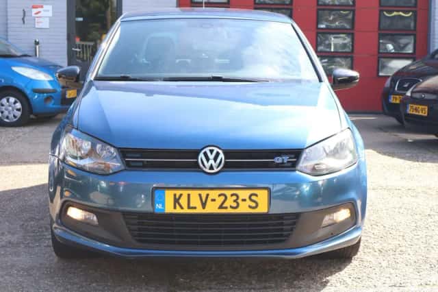 Volkswagen Polo (2013) thumbnail 2