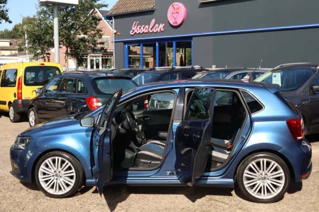 Volkswagen Polo (2013) thumbnail 4