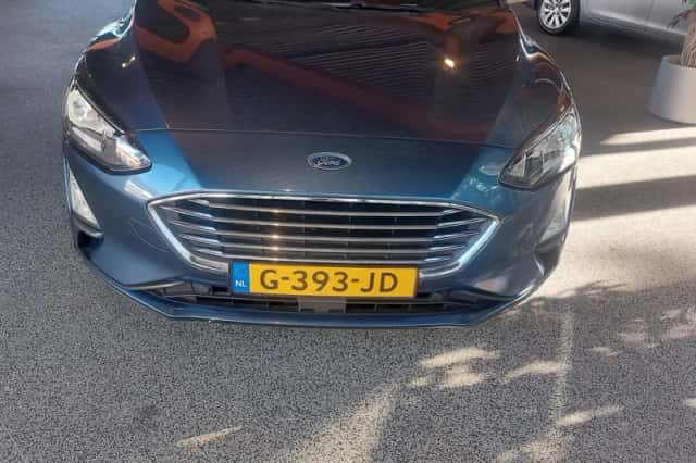 Ford Focus (2019) thumbnail 2