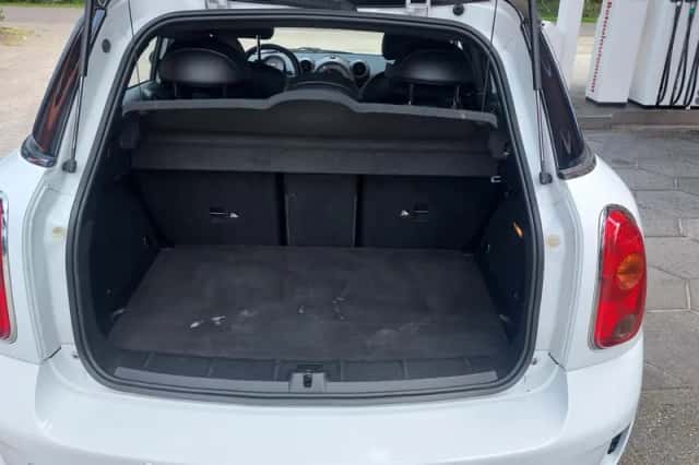 MINI Countryman (2010) thumbnail 6