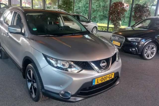 Nissan Qashqai (2017) thumbnail 1