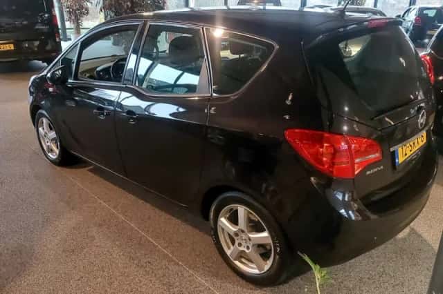 Opel Meriva (2011) thumbnail 5