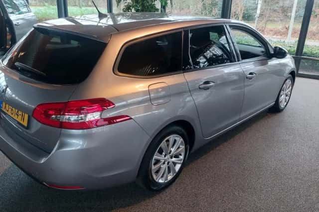 Peugeot 308 (2018) thumbnail 6