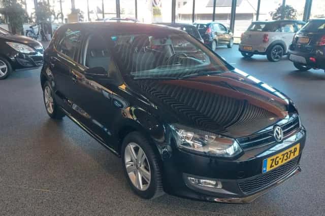 Volkswagen Polo (2014) thumbnail 2