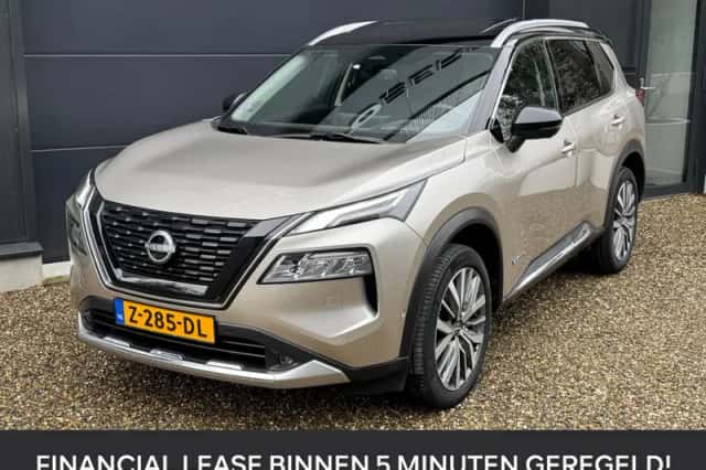 Nissan X-Trail (2024) thumbnail 1
