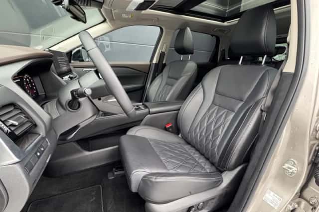 Nissan X-Trail (2024) thumbnail 3