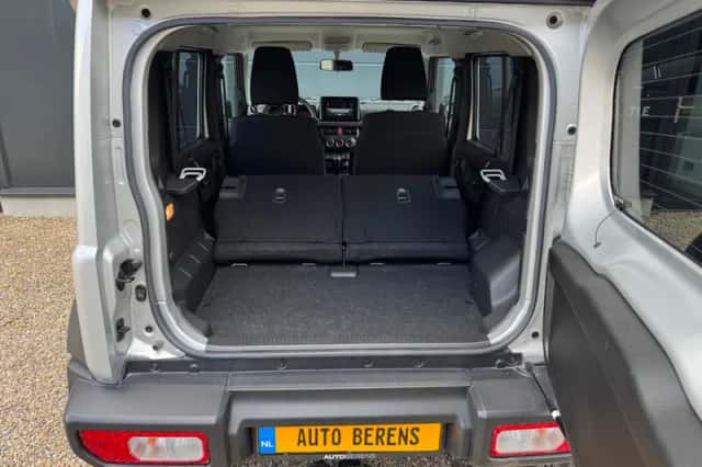 Suzuki Jimny (2026) thumbnail 3