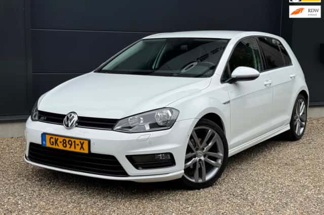 Volkswagen Golf (2014) thumbnail 1
